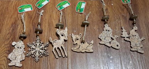 RHM1707-089 Wooden Christmas hanging Ornaments affordable house and lot