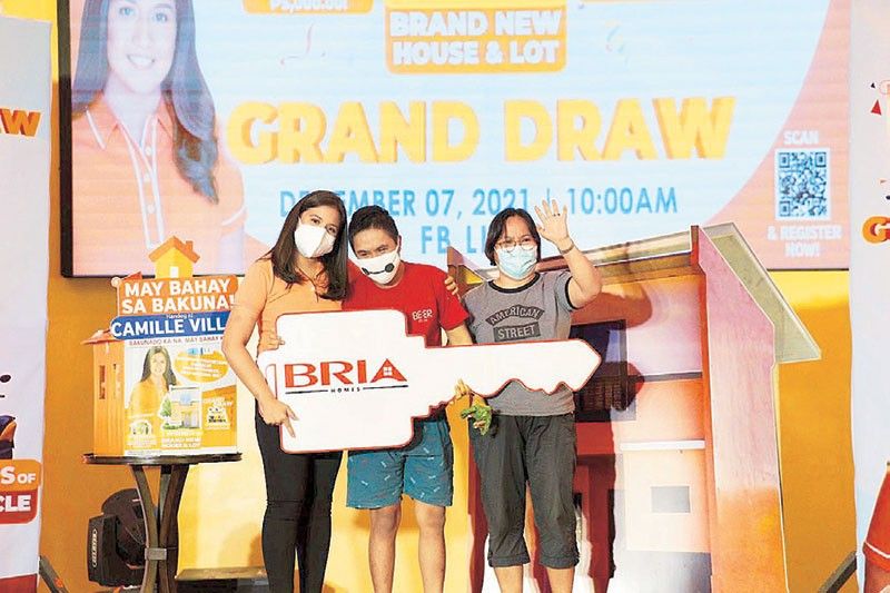 Villar awards Bria House and Lot